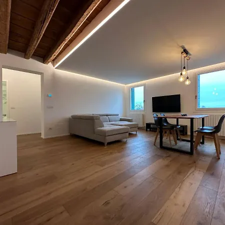 Wonderful Prato Della Valle Appartement