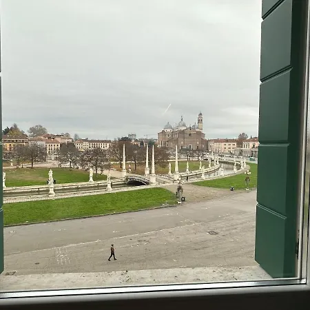 Wonderful Prato Della Valle * Padoue