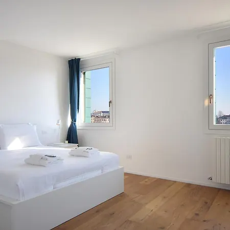 Wonderful Prato Della Valle Appartement Padoue